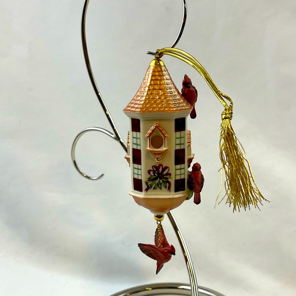 Lenox Winter Greetings Birdhouse 2003